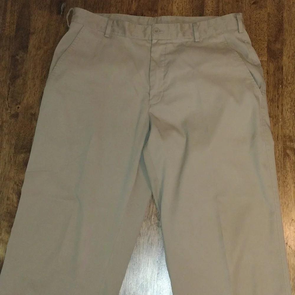 Nike Golf Pants Men 32x30 DriFit Lightweight  Poly Blend Stretch
